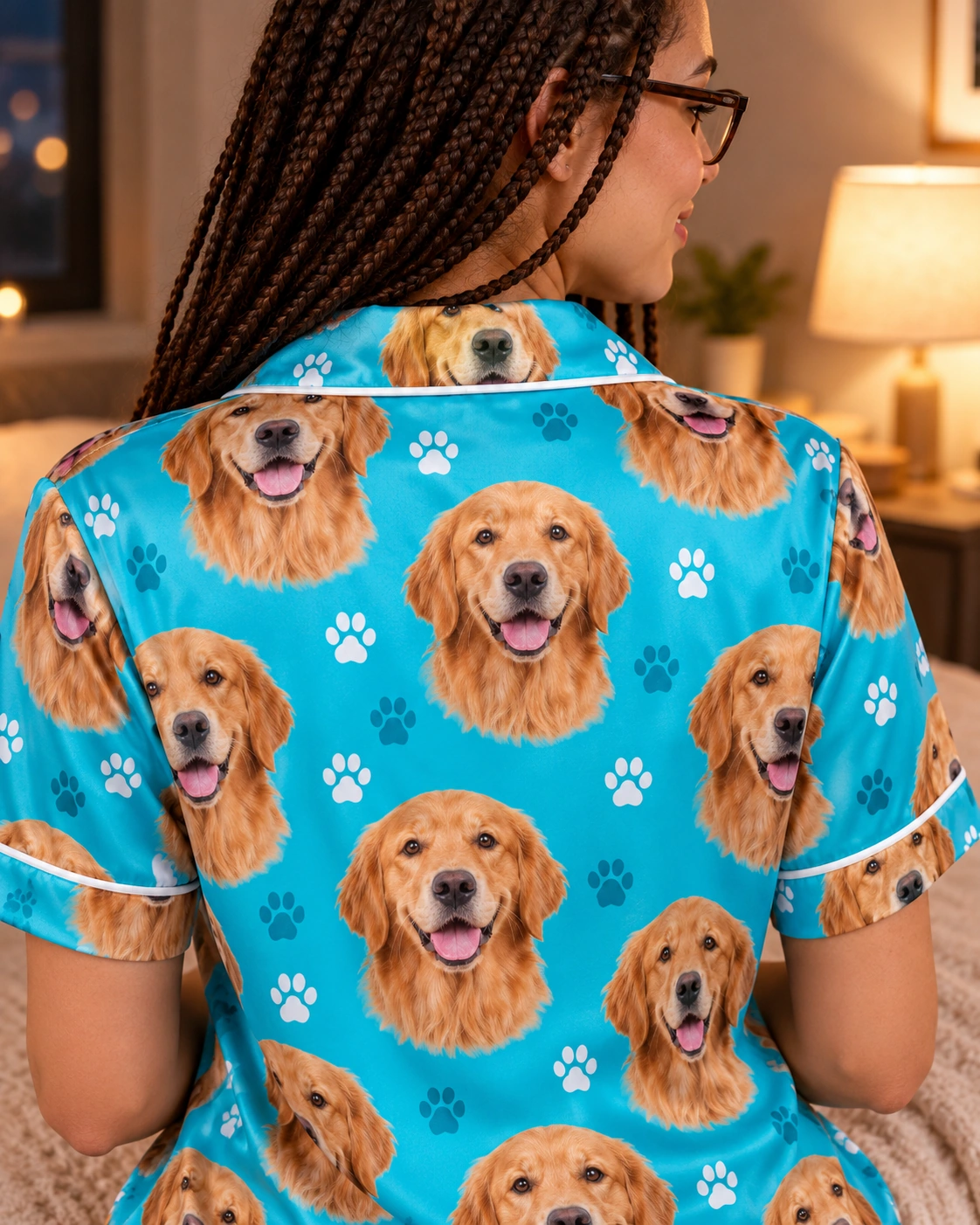 Golden Retriever Print Pajamas – Back View, Teal Paw-Print | MyDogPics Back view of golden retriever print pajamas: the print continues all the way round — MyDogPics